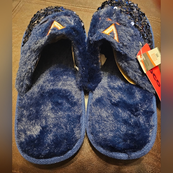 NWT Virginia Caveliers Sequin Slide in slippers. Size:L 9-10 - Picture 3 of 6